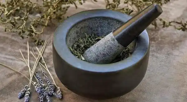 What Are the Benefits of Using a Polished Granite Mortar and Pestle?